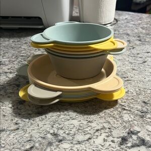 Stackable Baby Bowls in Pastel Yellow, Mint, Beige